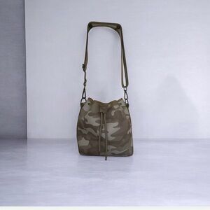 Camouflage Bucket Bag